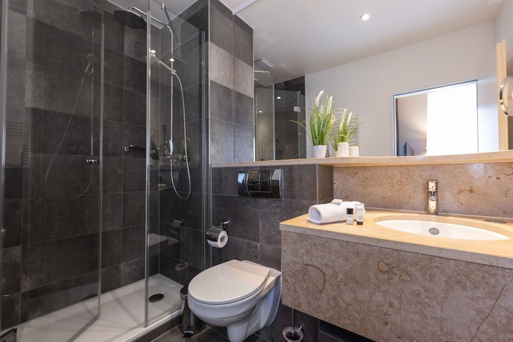 Ravensberger Hof Classic Triple Room 4