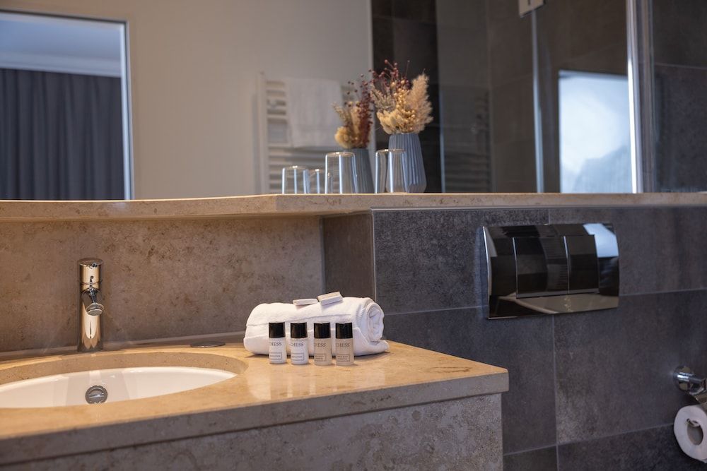 Ravensberger Hof Classic Triple Room 3