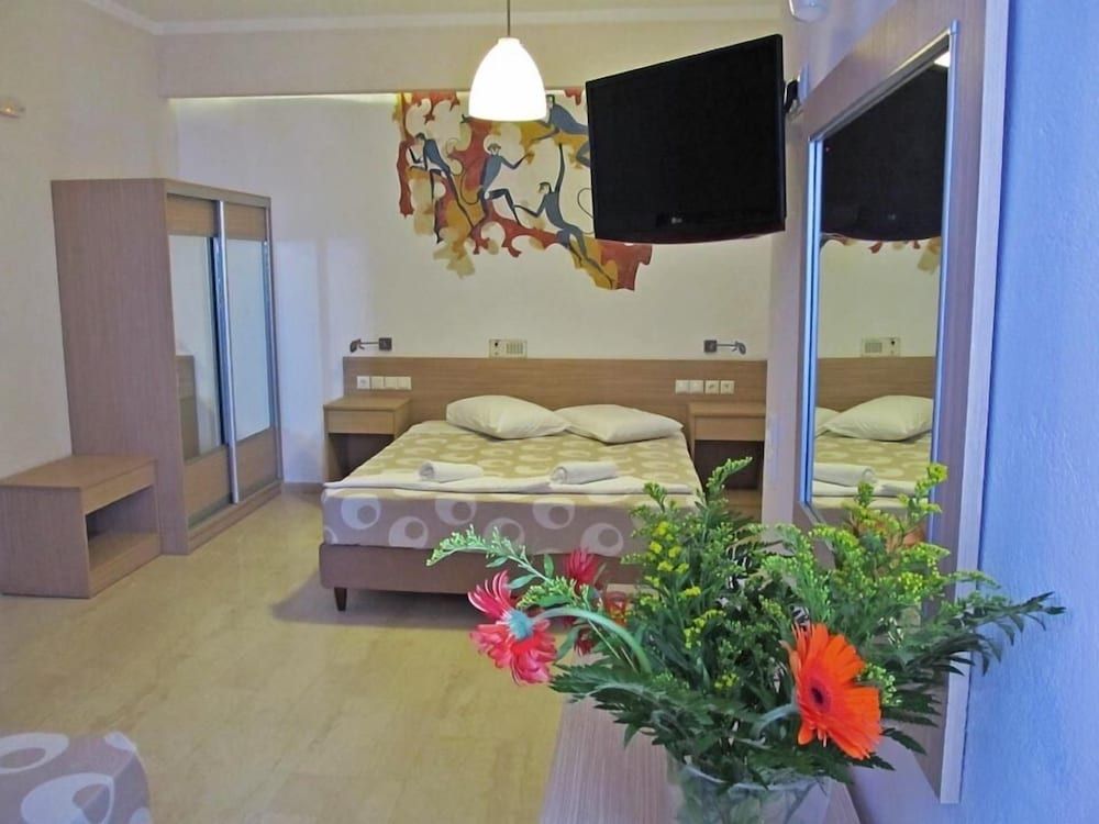 undefined Hippocampus Hotel 7