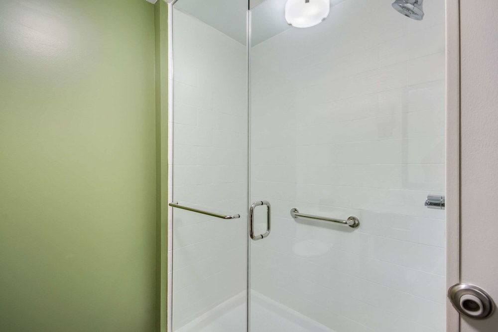 Sleep Inn & Suites Yukon Oklahoma City Suite, 1 King Bed, Non Smoking (Upgrade) 6