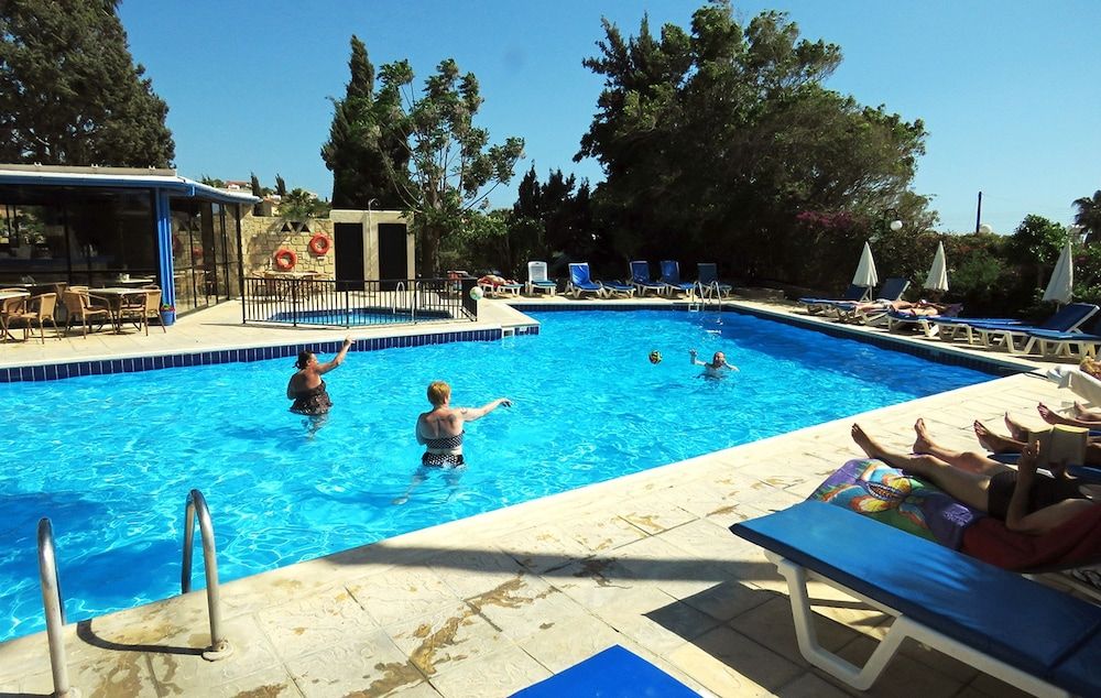 undefined Hilltop Gardens 9