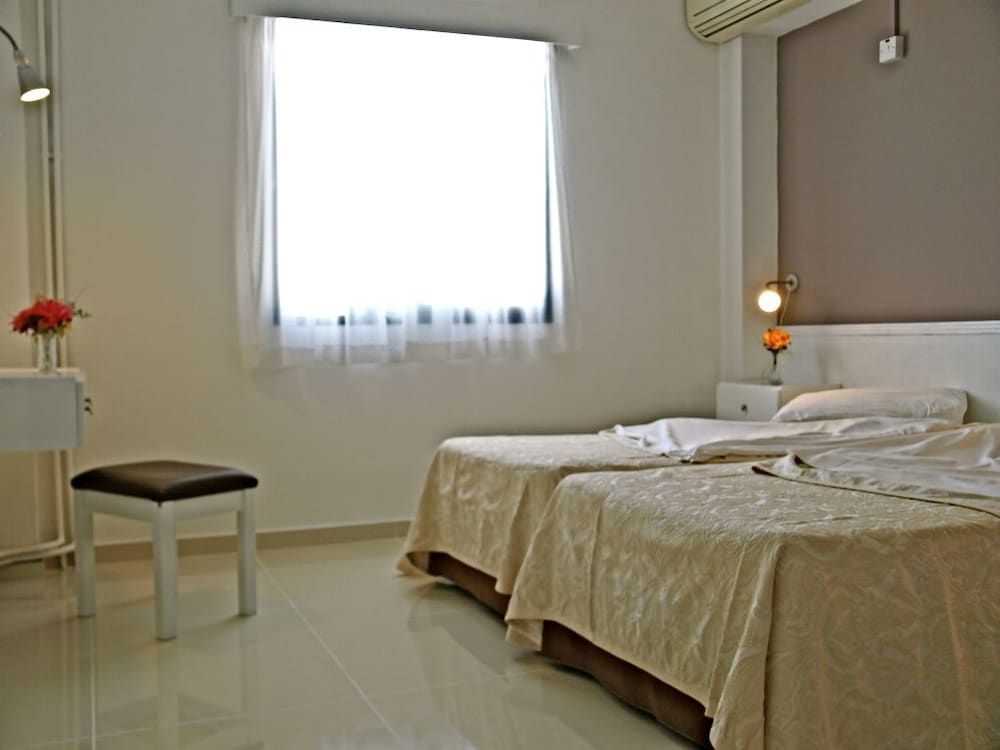 undefined Hilltop Gardens