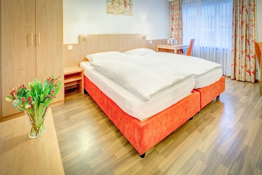 undefined Apartments Patricia 4