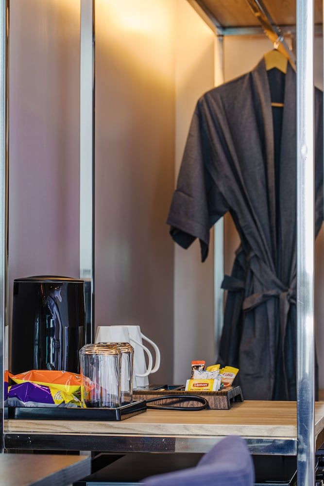 Rak Elegant Hotel Patong Rak Twin Room No Balcony 10