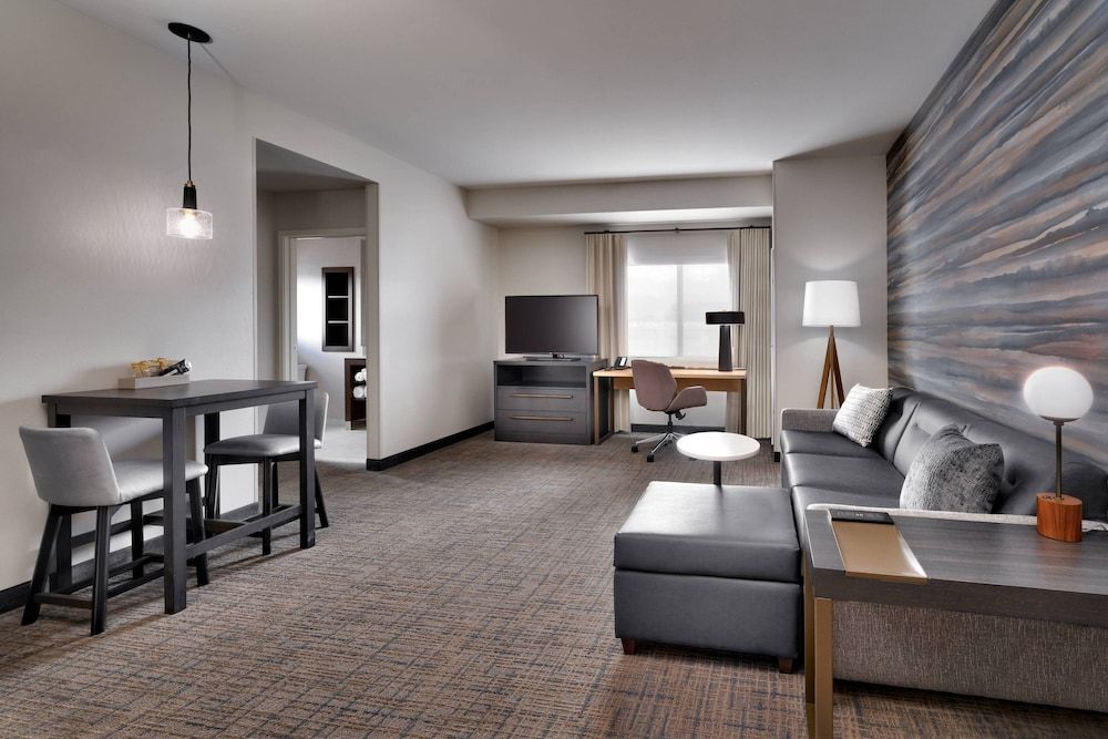 Suite, 1 Bedroom (Mobility Accessible, Tub)