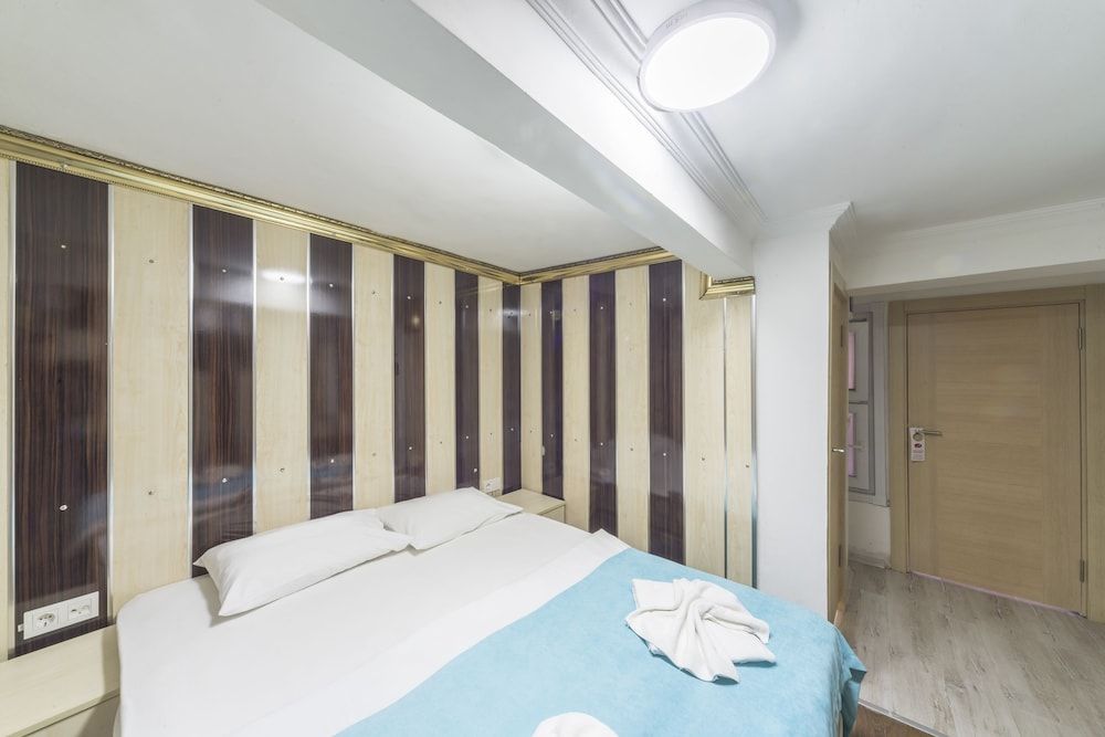 Old City Sultanahmet Economy Single or Double Room 2