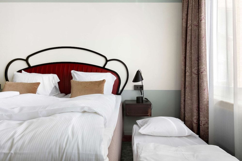 Standard Room, 2 Twin Beds, Non Smoking (Larger Room)