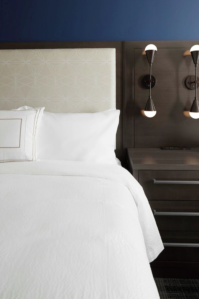 Suite, 1 Bedroom, Non Smoking (Mobility Accessible, Tub)