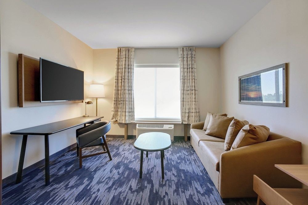 Suite, 1 King Bed with Sofa bed