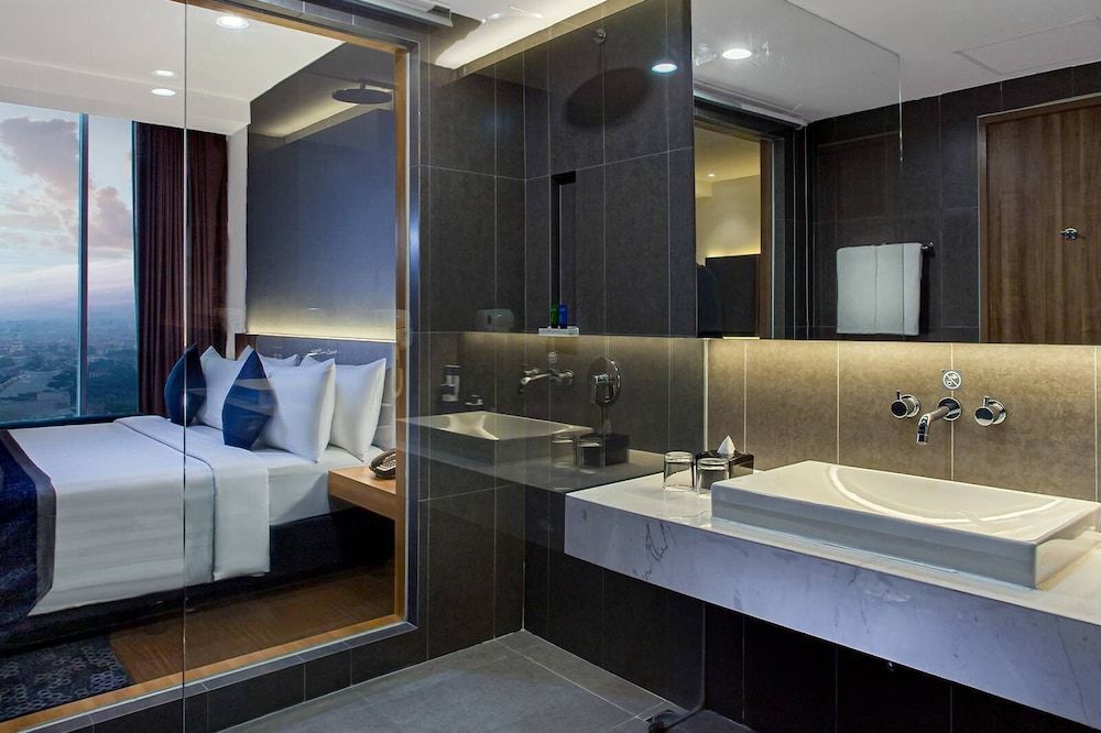 Aston Sidoarjo City Hotel & Convention Center Deluxe Room 3