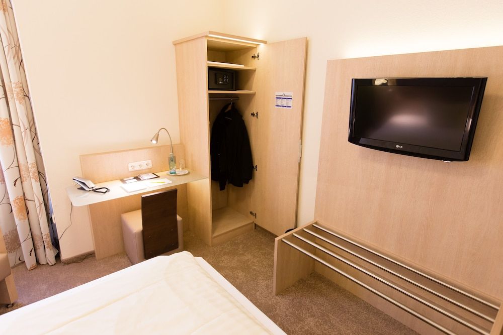 Hermes Hotel Business Single Room 7