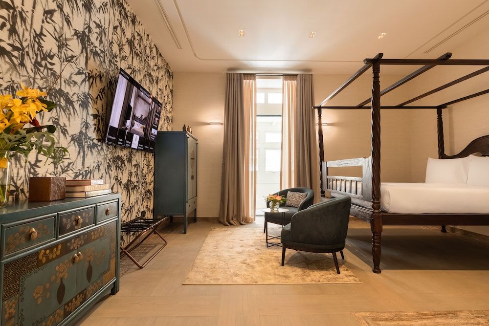 Iniala Harbour House