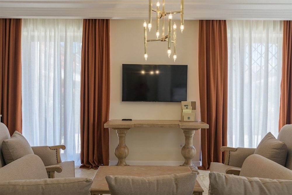 Eco Therma Village - Free Parking & Private Beach & Mineral Pool Deluxe Villa (6+2) 4