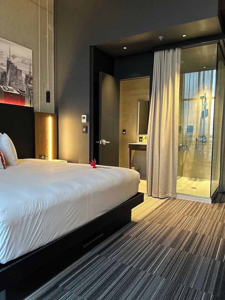 Grand Hôtel TiMES Blainville - Mirabel Grand Comfort King