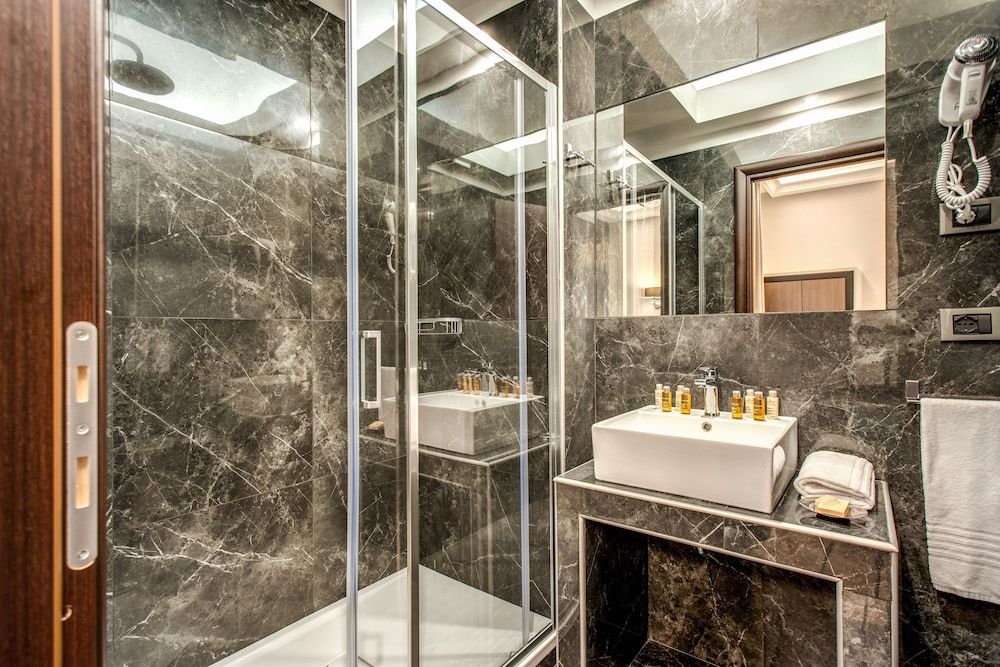 Relais de la Poste Classic Double Room 16