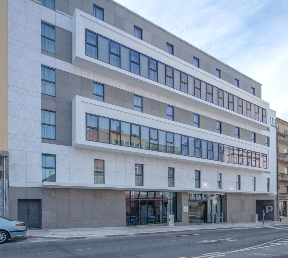 undefined NH Hotel Porto Jardim 4