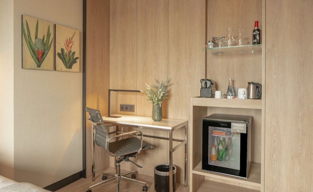 NH Hotel Porto Jardim Standard Room 12