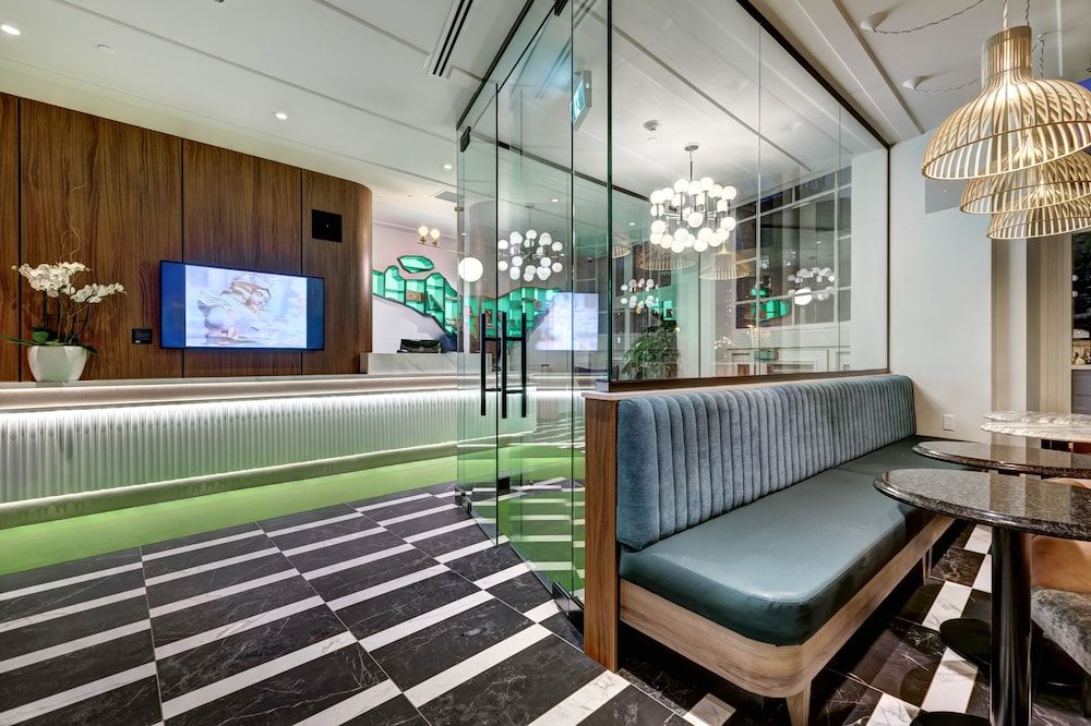 undefined Hotel Uville Montreal 7