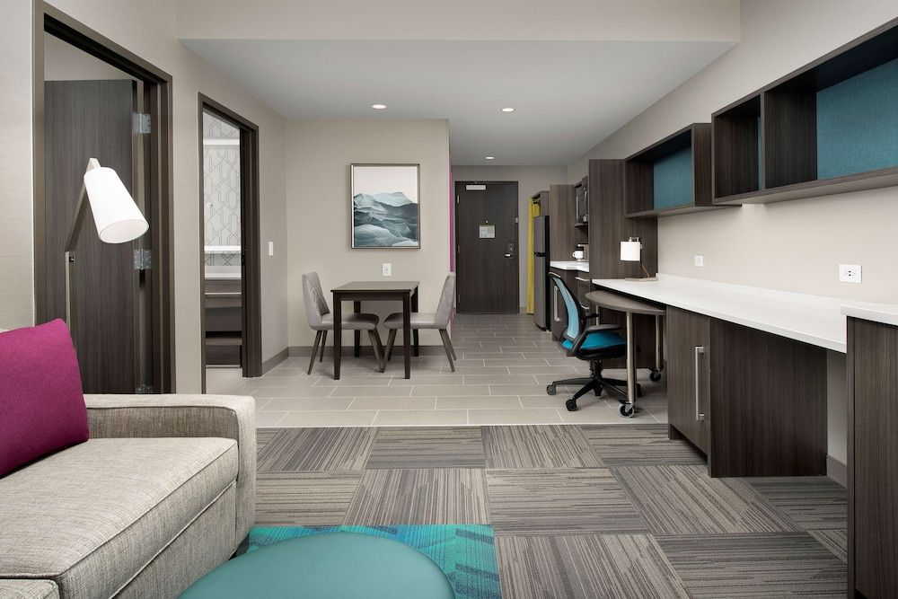 undefined Home2 Suites by Hilton Denver Central Park 3