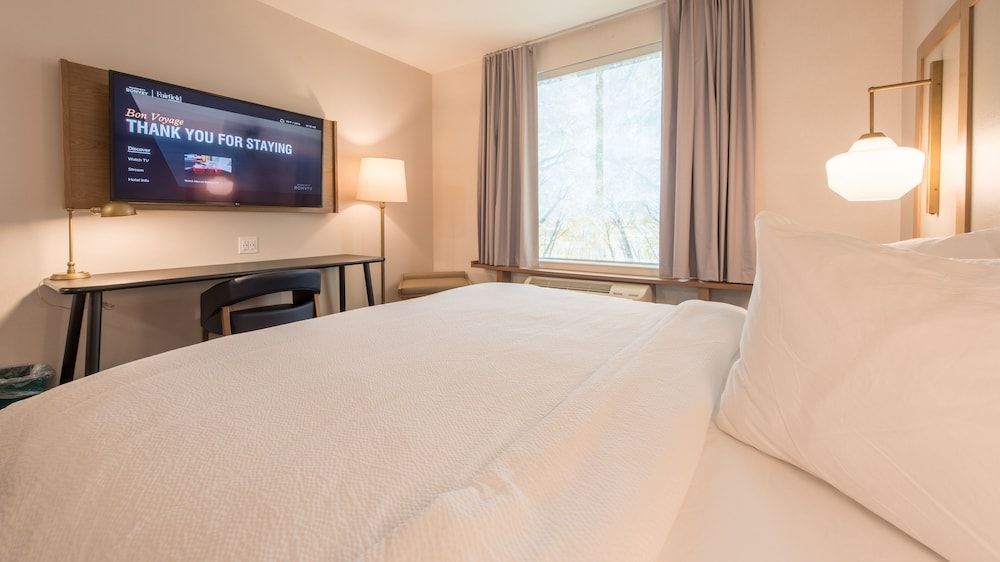 Room, 1 King Bed, Non Smoking