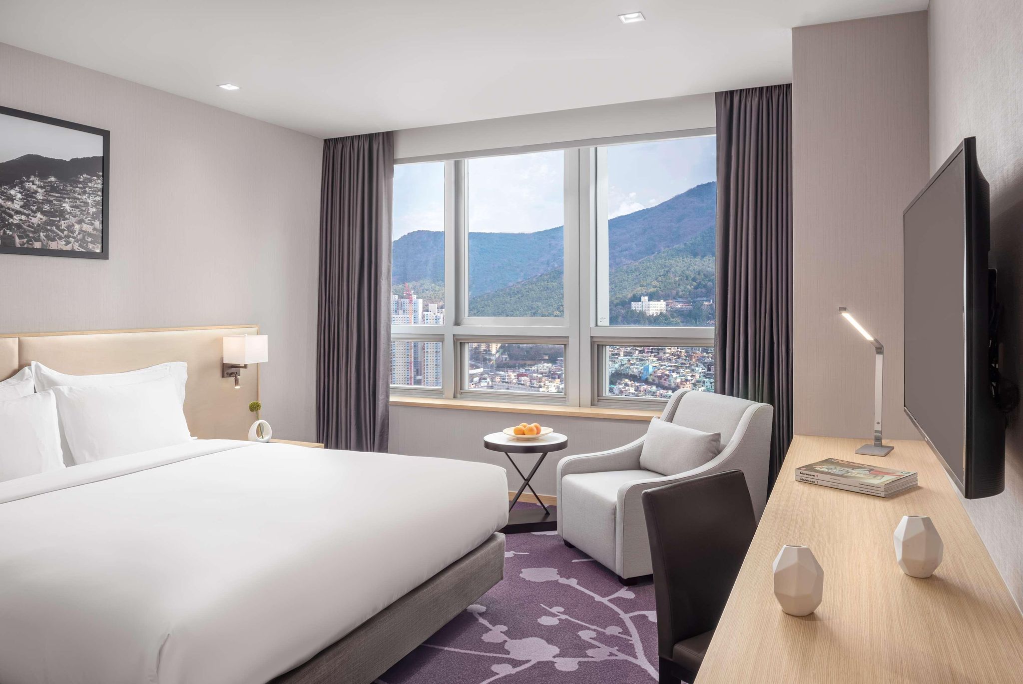 Deluxe Mountain View King