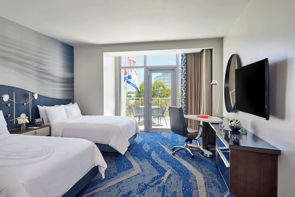 Room, 2 Queen Beds, Balcony (Hearing Accessible)