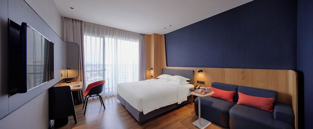 Standard Room, 1 King Bed 180*210cm