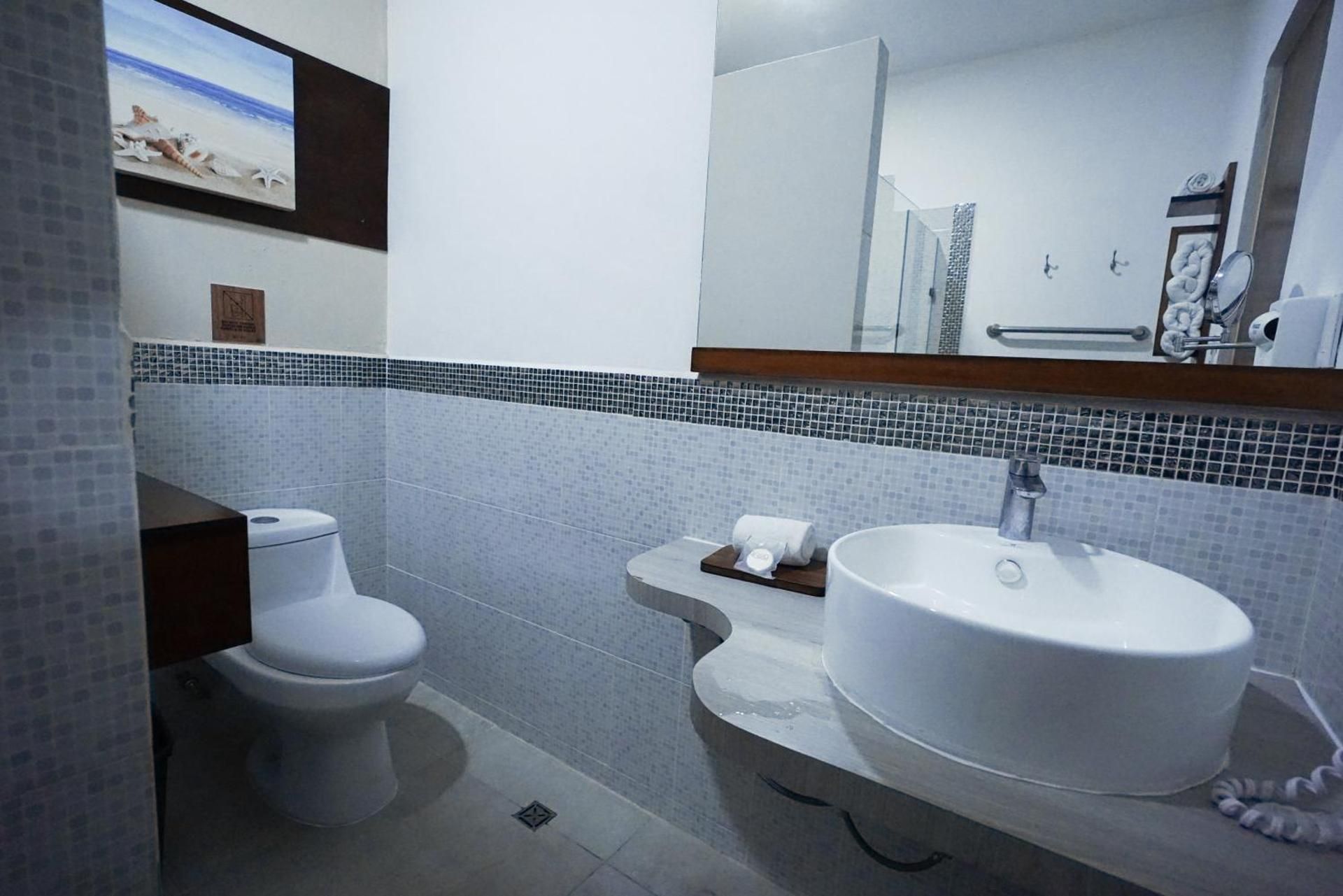The Mint Resort Isla Mujeres Large Double Room 2