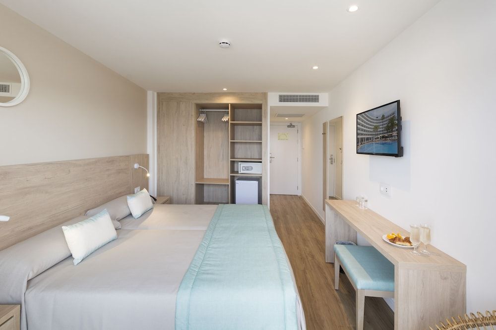 Standard Double Room, Balcony, Sea View