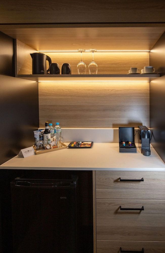 Bridgeport Hotel Deluxe Bridgeview Suite 5