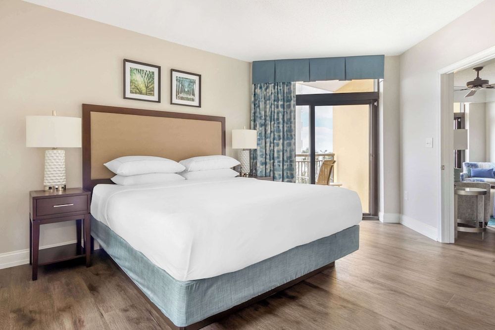 2 Bedroom, 1 King & 2 Queen Oceanview Suite