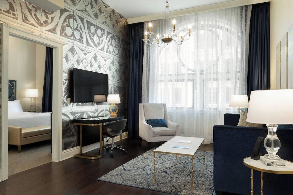 Junior Suite, 1 Bedroom, Non Smoking, Balcony