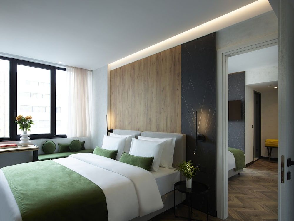 undefined The Port Square Hotel 5