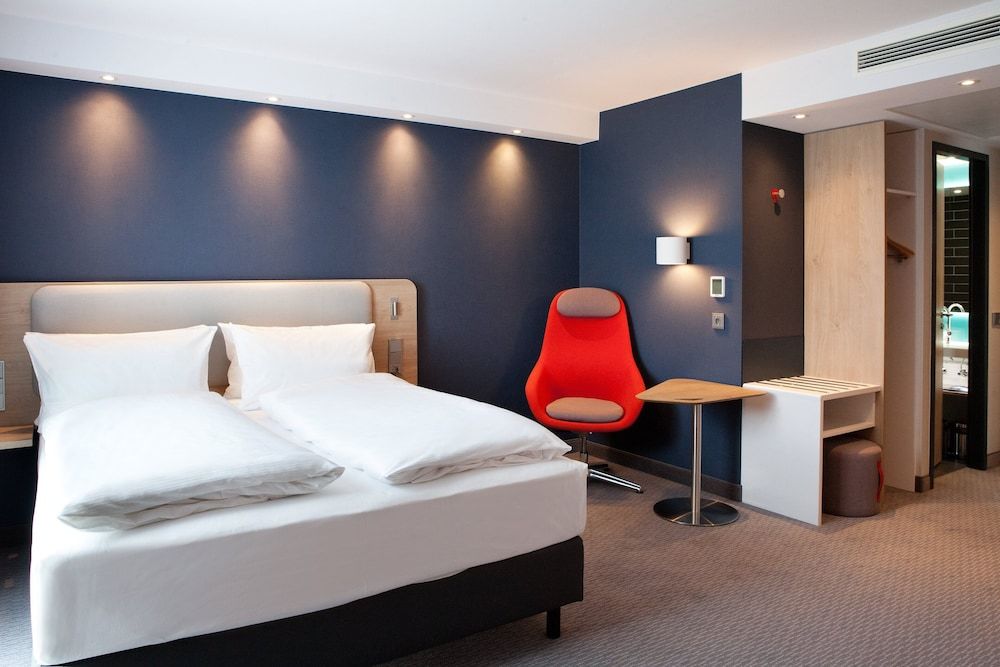 Holiday Inn Express Munich - Olympiapark by IHG Standard Room 4