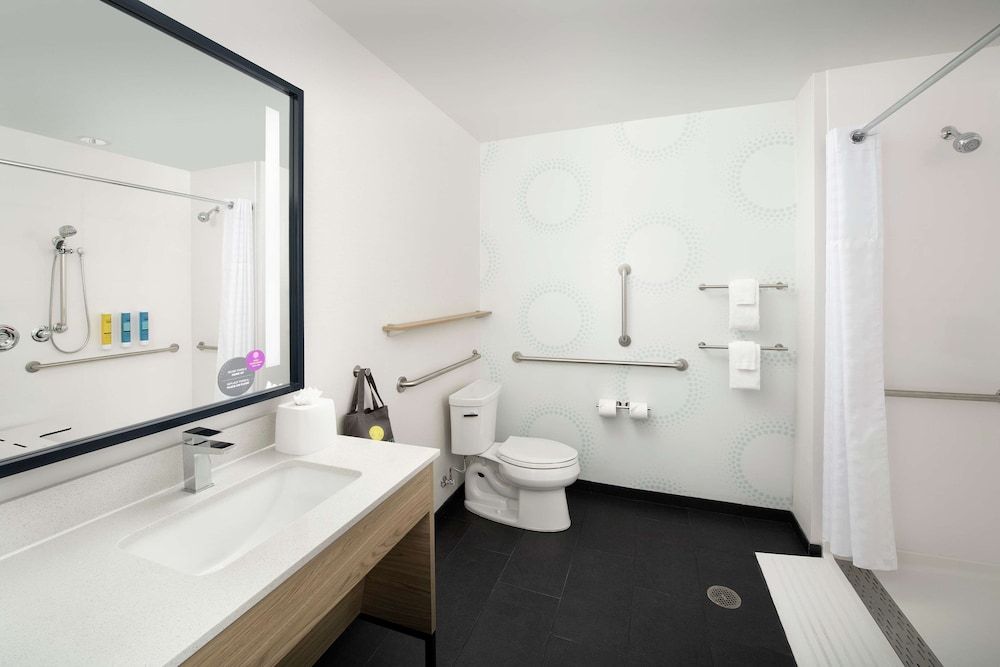 undefined Tru by Hilton Denver Airport Tower Road 9