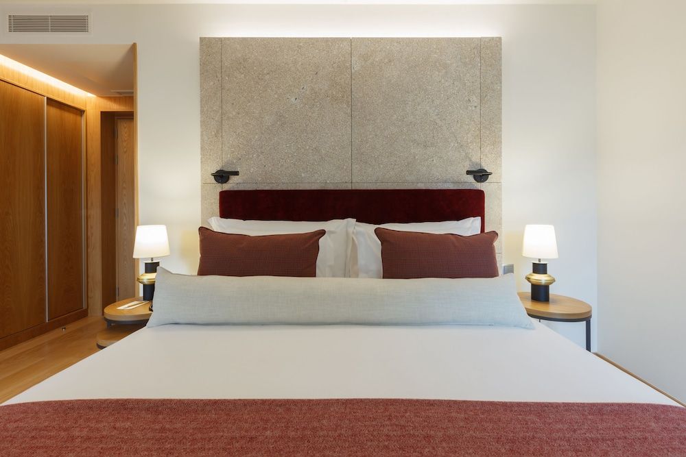 undefined Neya Porto Hotel 5