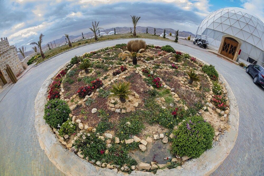 undefined Petra Bubble Luxotel 8