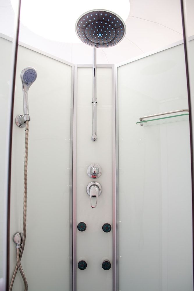 undefined Petra Bubble Luxotel 6