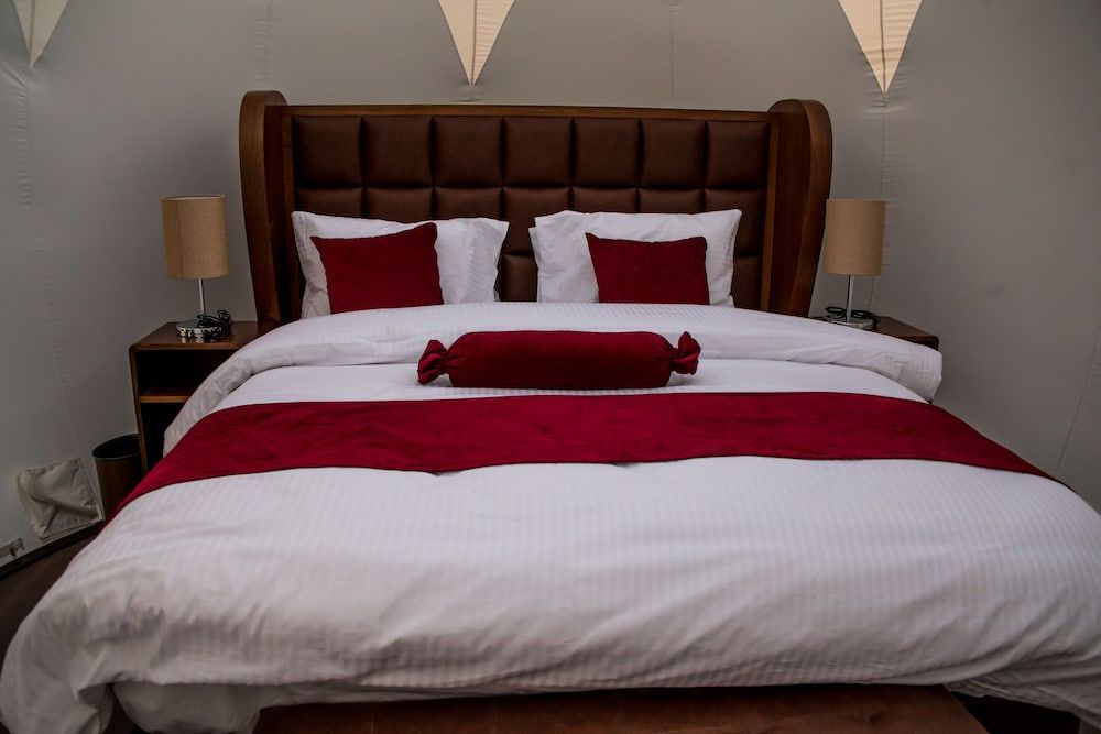 undefined Petra Bubble Luxotel