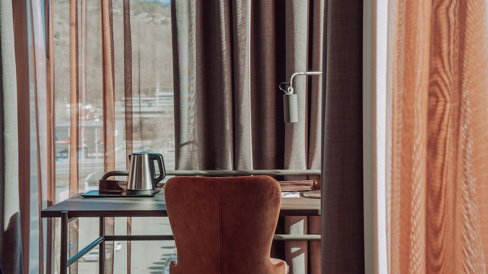 Quality Hotel The Weaver Standard Room, 2 Twin Beds 4