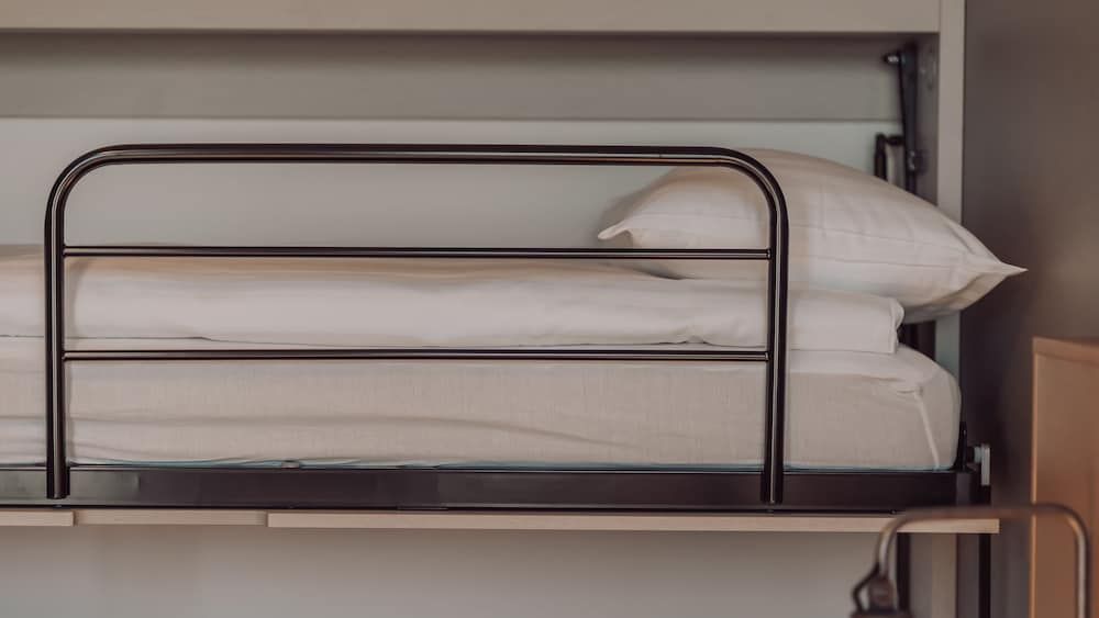 Quality Hotel The Weaver Family Room, Non Smoking 4