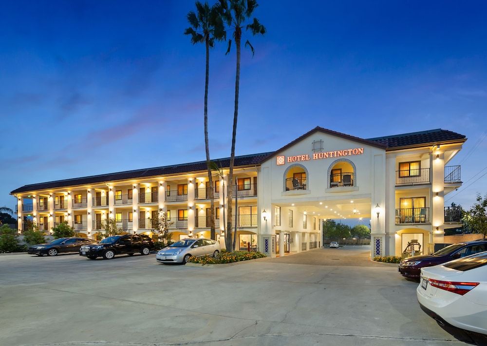 Hotel Huntington Family Room, Multiple Beds 4
