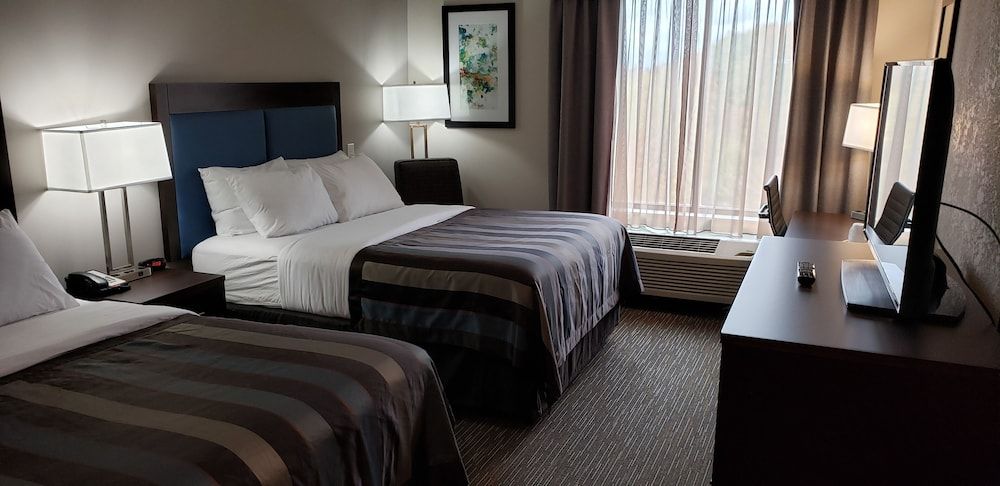 Deluxe Room, 2 Queen Beds, Accessible, Non Smoking (Bathtub)