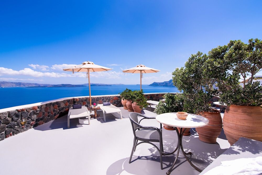 undefined Pezoules of Oia