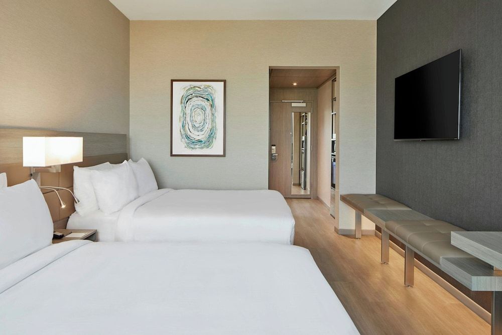 Room, 2 Queen Beds (Hearing Accessible)