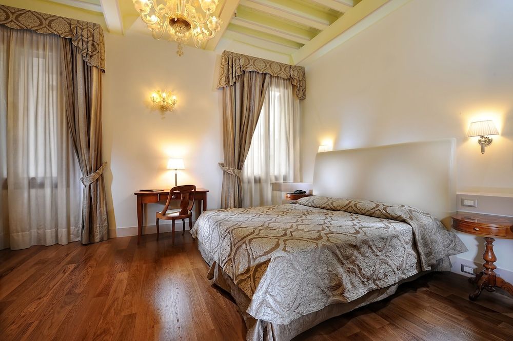 undefined Hotel Palazzo Vitturi 2