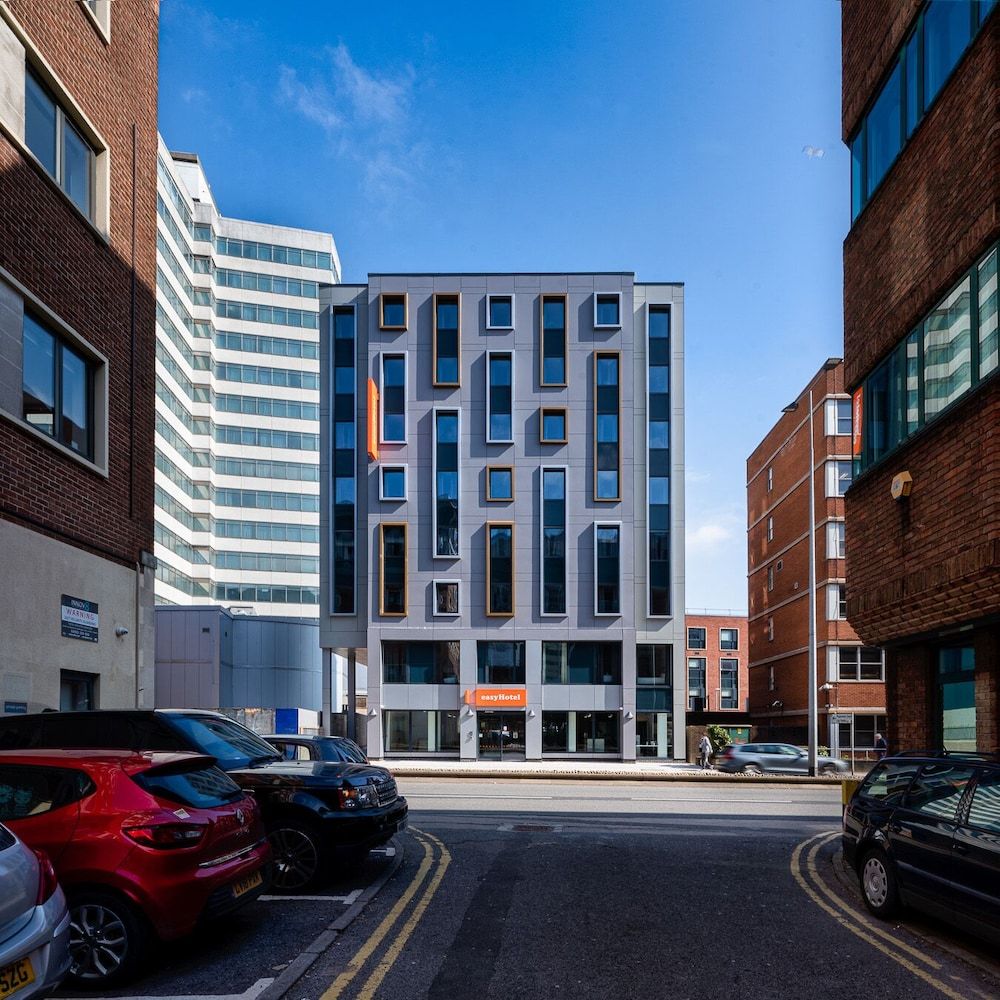 undefined easyHotel Cardiff