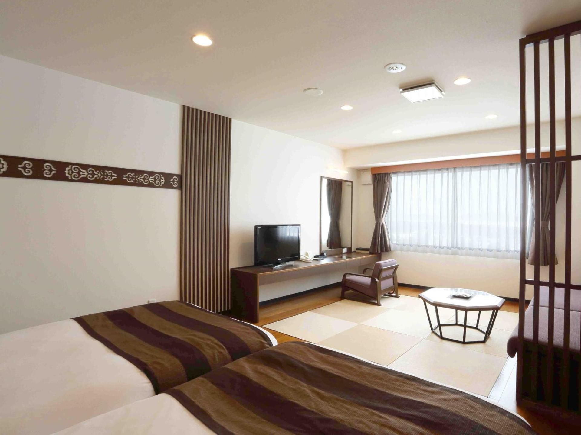 Room with Tatami Area - Buffet Breakfast + Buffet Dinner Included  - Non-Smoking