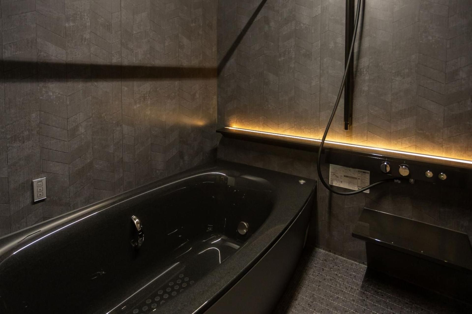 IZUBA Villa with Treehouse - Non-Smoking+In Room Dinner & Breakfast Box