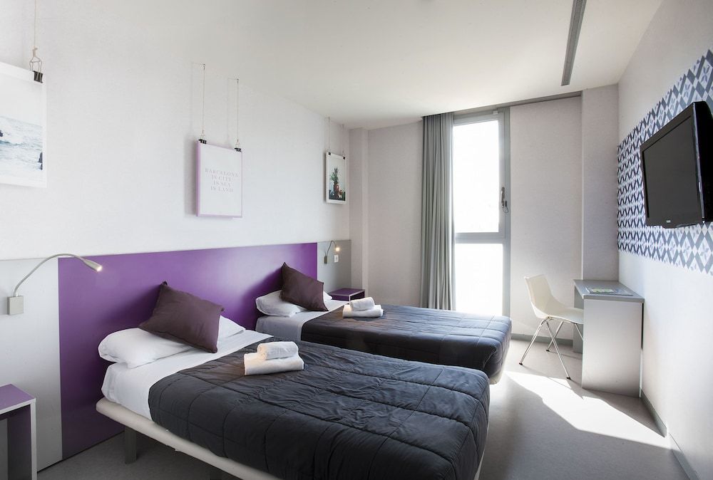 undefined Twentytu Hostel Barcelona